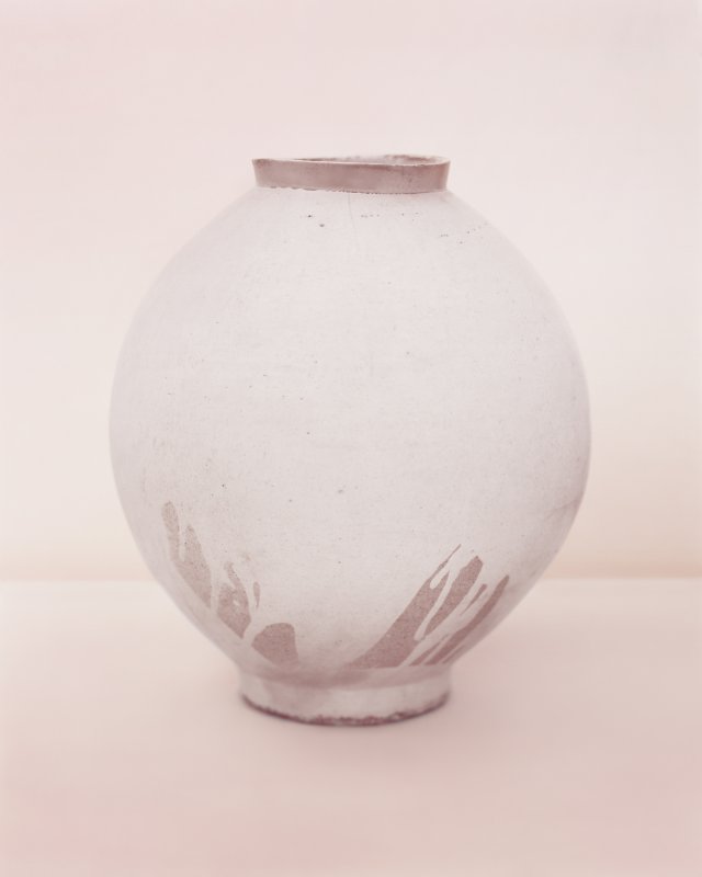 구본창 작가의 달항아리