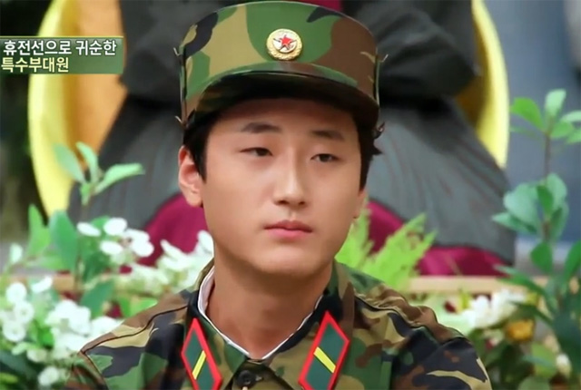 비무장지대 북한군 부대 복무 중 귀순한 노철민 씨가 2018년 채널A 프로그램 ‘이제 만나러 갑니다’에 출연한 모습. 4일 월스트리트저널은 탈북자 노 씨와 1년에 걸쳐 진행한 인터뷰를 보도했다. 채널A 캡처