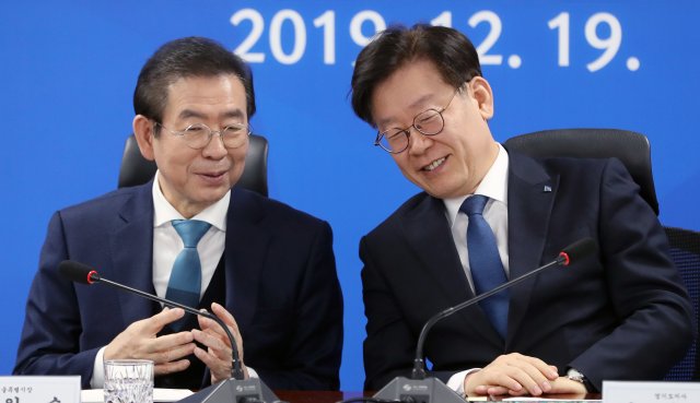 고(故) 박원순 서울시장(왼쪽)과 이재명 경기도지사. 사진=뉴스1