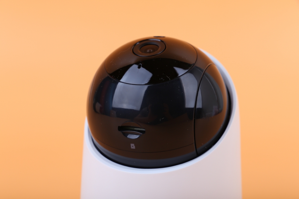 SD카드를 장착할 수 있다.