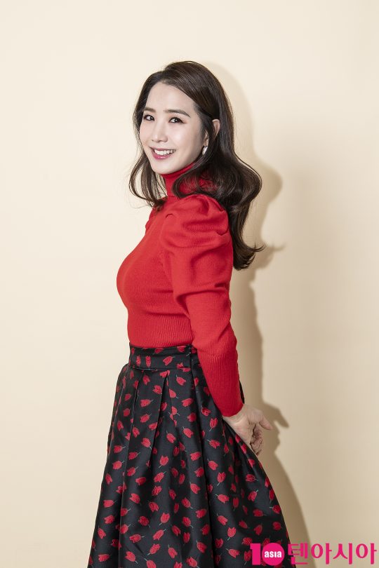 육아 & 라이프 스타일을 다루는 유튜브 채널 ‘이지애 TV’를 개설한 이지애 아나운서./ 이승현 기자 lsh87@