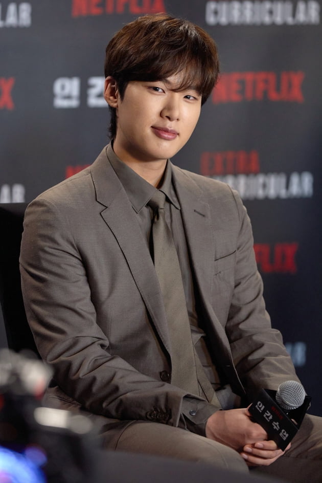 배우 김동희는 '인간수업'에서 상상치도 못할 범죄에 발을 담근 모범생 지수 역을 맡았다. /사진제공=넷플릭스