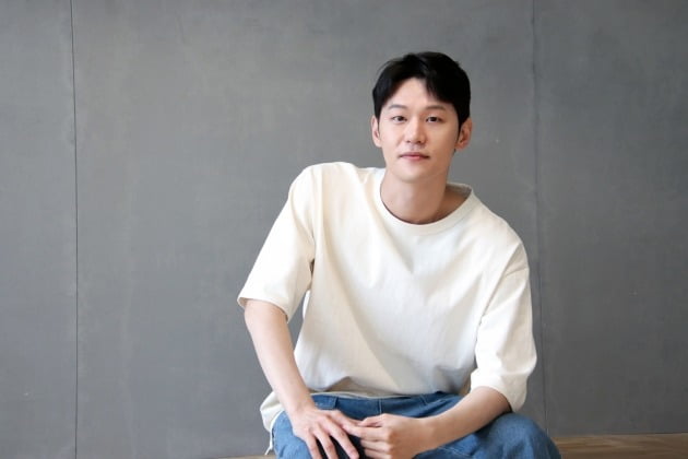 이학주는 '독립영화계 강동원'이라는 별명에 "민망하고 땀난다"며 웃었다./사진제공=SM C&C