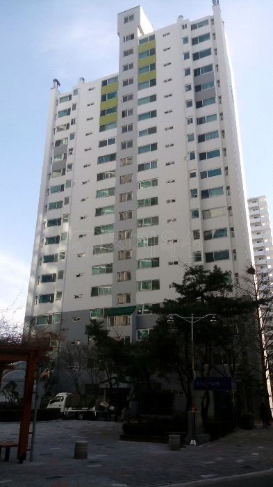 서울 구로구 개봉동 478 개봉한진아파트 108동 802호.(사진제공=지지옥션)