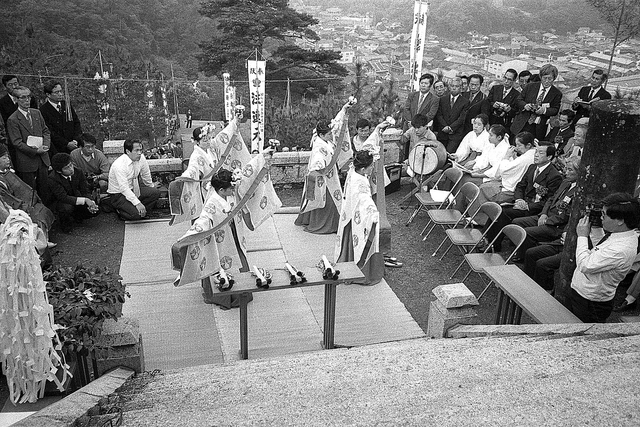 ▲도조비 앞에서 추는 신무(神舞)  ⓒ김유경