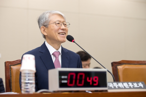 최기영 과기정통부 장관 후보자가 의원들의 질의에 답변하고 있다 (사진/백연식 기자)