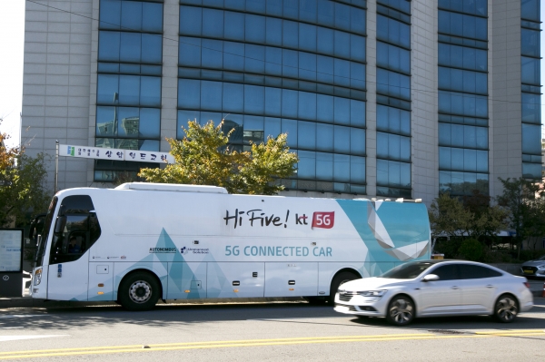 KT 상암 자율주행버스 (사진=백연식 기자)