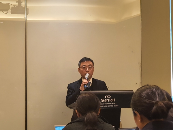 이태희 네트워크 정책실장이 백브리핑 하고 있다 (사진=백연식 기자)