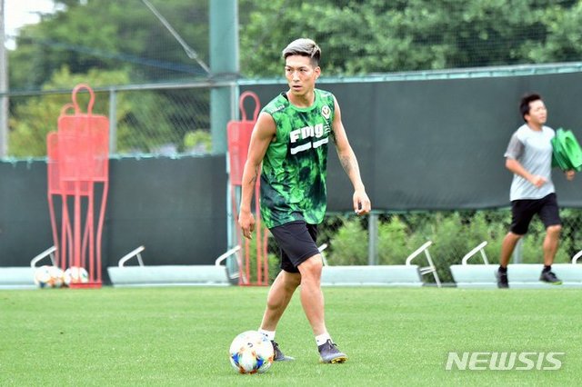 【서울=뉴시스】고바야시 유키(사진=고바야시 유키 트위터 캡쳐)