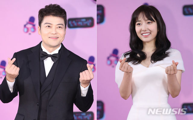 [서울=뉴시스]조수정 기자 =  2019 KBS 연예대상 시상식이 열린 21일 오후 서울 여의도 KBS에서 전현무, 이혜성 아나운서 커플이 포즈를 취하고 있다. 2019.12.21. chocrystal@newsis.com