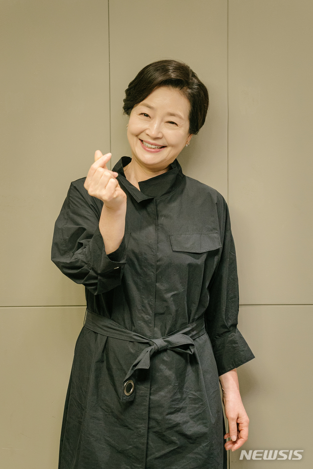 [서울=뉴시스] 배우 원미경 (사진 = 메르엔터테인먼트) 2020.07.24. photo@newsis.com