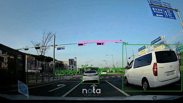 노타 노타 디바이스에서 실시간으로 구동한 사물 인식 솔루션 데모