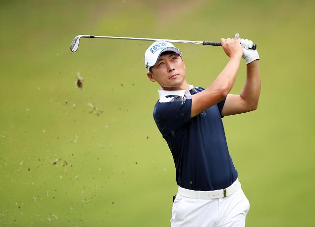 두 경기 연속 홀인원에 성공한 이동민