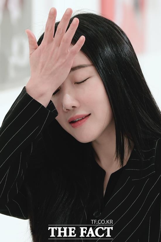 결혼당시의 상황에 대해  낸시랭은 "왕진진이 주변사람들과 팀워크를 이뤄 철저하게 장막을 치고 자신을 속여 어쩔수 없었다"고 털어놨다. /이선화 기자