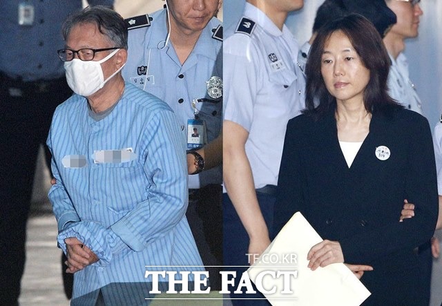 문화계 블랙·화이트리스트로 재판에 넘겨진 김기춘(왼쪽) 전 청와대 비서실장과 조윤선 전 문화체육관광부 장관의 운명은 아찔했다. 구속과 석방을 넘나들며 재판마다 희비가 엇갈렸다. / 더팩트DB