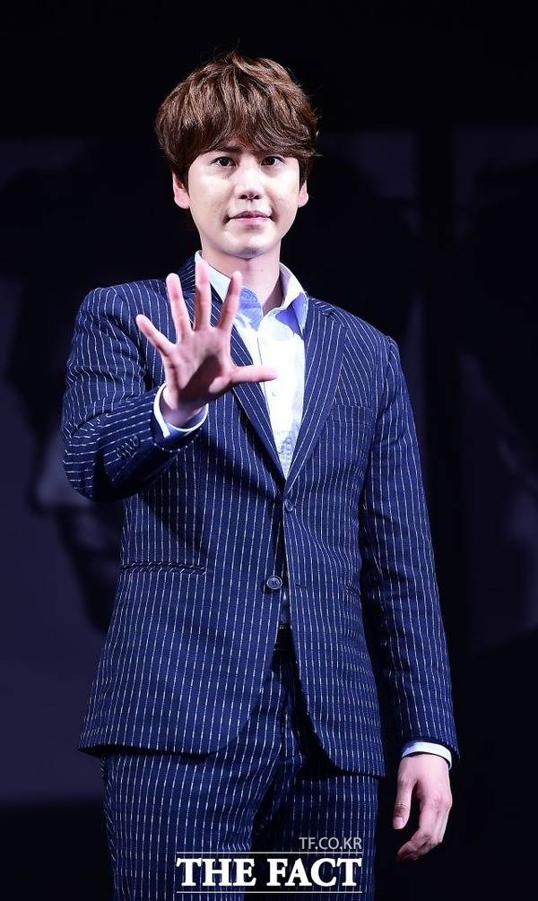 그룹 슈퍼주니어 멤버 규현. 4일 아이돌 팬덤의 놀이공간 '팬앤스타'가 다음 달 생일을 맞이하는 규현을 축하하기 위해 깜짝 이벤트를 개최했다. /배정한 기자