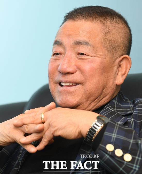 "송해 선배보다 내가 먼저 했다." 이상용은 '전국노래자랑' MC 후임은 정통성을 갖고 있는 자신이 맡아야 한다고 말했다. /이새롬 기자