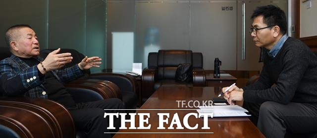 심한 스트레스로 실명 위기까지. '심장병 어린이 수술비 유용'이라는 낙인은 이상용에게 사형선고나 다름 없었다. 스페셜인터뷰는 지난 17일 서울 상암동 <더팩트> 사옥에서 진행됐다. /이새롬 기자