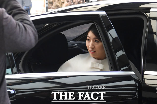 예능 프로그램 '연애의 맛'에서 만나 백년가약을 맺게된 배우 이필모의 피앙세 서수연 씨