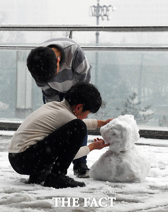 '눈사람도 만들었어요!'