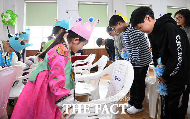 마지막으로 선후배 간 인사~