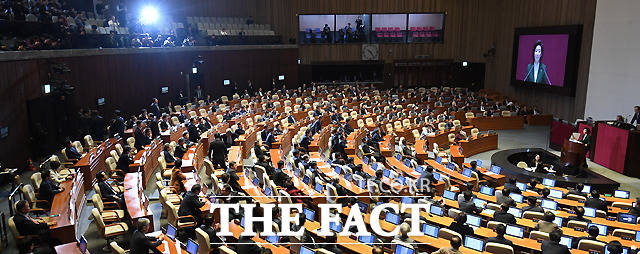 나경원의 발언에 들고 일어난 더불어민주당