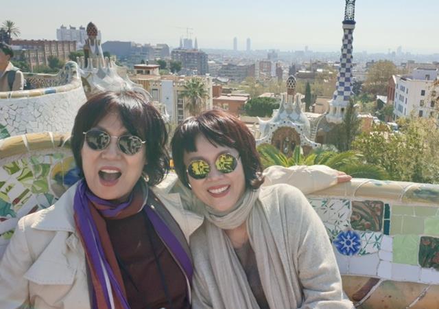 남궁옥분은 유일한 혈육인 언니와 최근 3주간 유럽여행을 다녀왔다. 그는 "가수로서가 아니라 오롯이 가족끼리 힐링하는데 할애한 소중한 시간이었다"고 말했다. /GG엔터테인먼트 제공