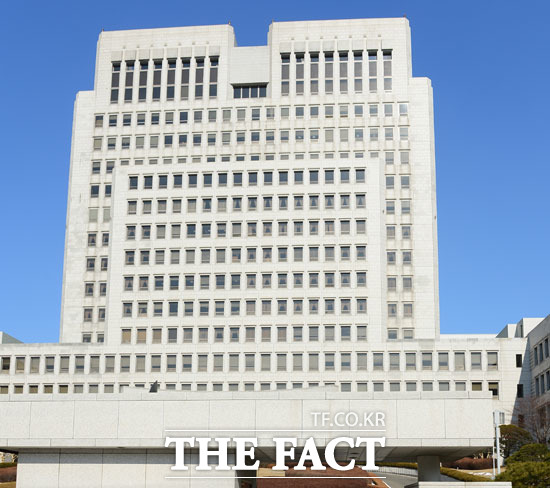 서울 서초구 대법원 전경 /더팩트DB