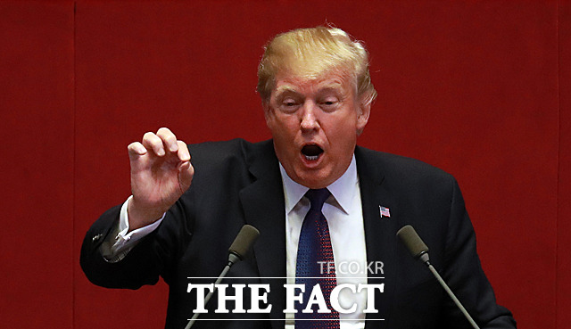 미국은 하노이 정상회담 이후 북한에 대해 최대압박 기조를 유지하고 있다. 한편, 인도적 지원에 대해 존중한다는 뜻을 밝히기도 했다. 국빈 방한 중에 트럼프 대통령의 국회 연설 모습. /공동사진취재단