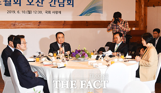 끝내 참석하지 않은 황교안 자유한국당 대표