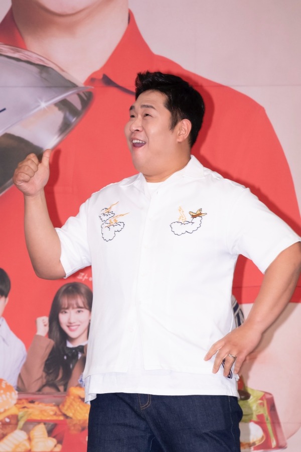 개그맨 문세윤이 백종원을 향한 마음을 담아 성대모사를 보여줬다. /tvN 제공