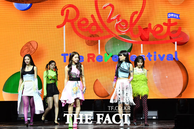 '더 리브 페스티벌 데이 원' 쇼케이스 참석하는 레드벨벳