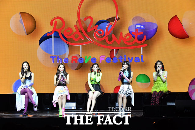 새 앨범에 대해 얘기하는 레드벨벳