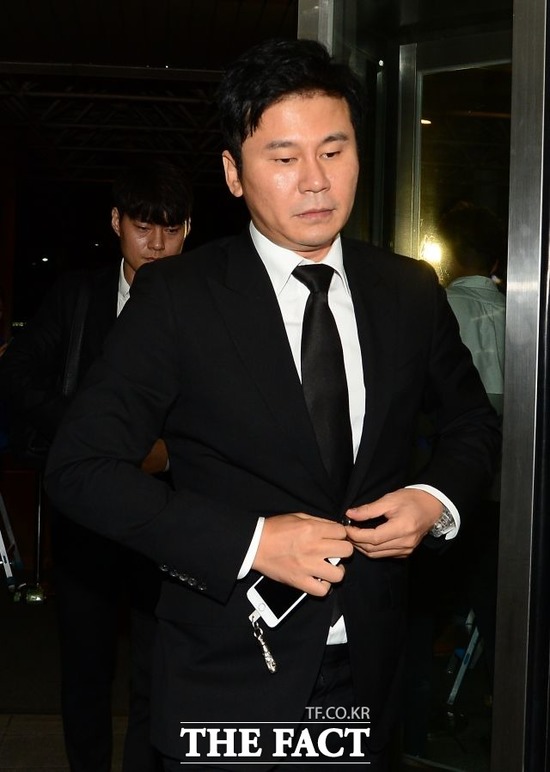 양현석 전 대표가 성 접대 의혹에 대해 부인한 가운데 그가 예전 MBC 취재진에게 "혐의 없음으로 수사가 종결될 것"이라고 말했다는 사실이 드러났다. /더팩트 DB