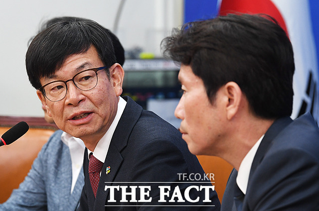 김상조 신임 청와대 정책실장, '열심히 하겠습니다!'