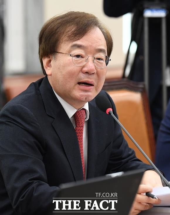 강효상 자유한국당 의원은 30일 오전 "오늘 트럼프 대통령과 김 위원장의 DMZ 회동은 어렵고, 전화 통화를 할 가능성이 높다고 한다"고 예측한 바 있다. /이새롬 기자