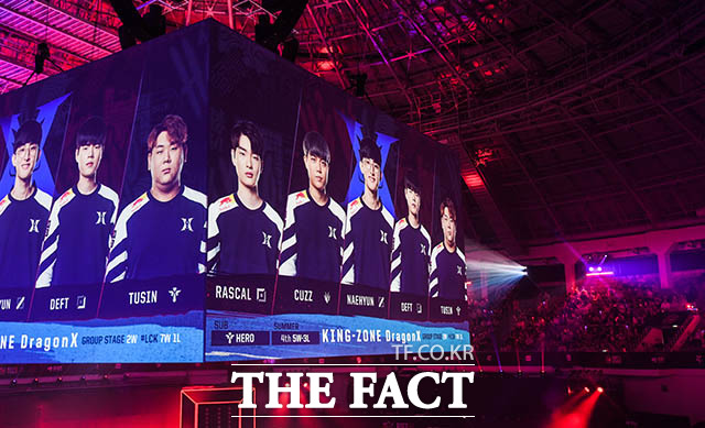 이날 킹존드래곤X는 '데프트' 김혁규 이스리얼의 활약에 힘입어 LPL 강호 IG를 꺾었다. /김세정 기자