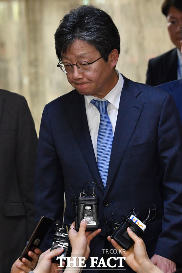 김병민 정치평론가는 한국당 측에선 유승민 전 대표를 비롯한 바른정당계 인사들과의 통합을 요구하고 있지만, 한국당 내부의 변화 없이는 어려운 상황이라고 관측했다. /남윤호 기자