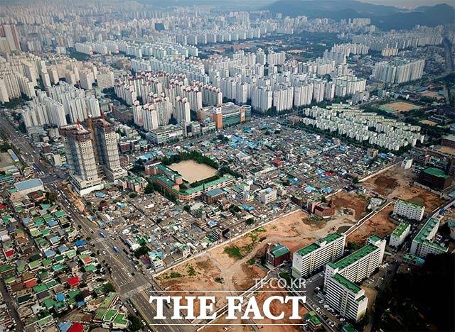 영단주택은 향후 재개발과 노후로 인한 보수작업으로 건물들의 손실이 불가피한 상황이다.