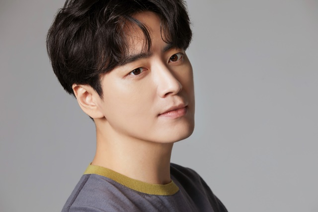 배우 이준혁은 tvN '60일, 지정생존자'에서 박무진 역으로 분해 악역 연기를 보여줬다. /에이스팩토리 제공