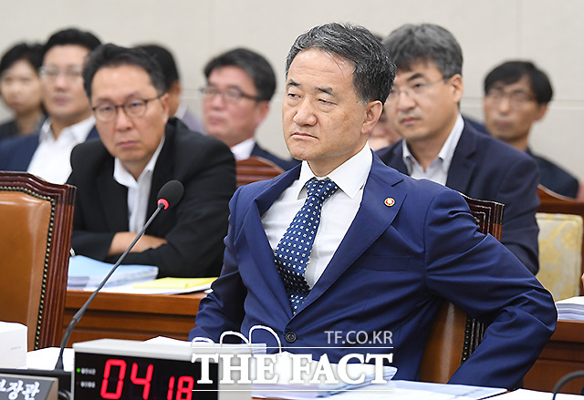 여야 의원들의 거센 충돌에...