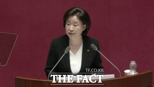 패스트트랙에 공조했던 정의당, 민주평화당, 대안신당(가칭)은 '의원정수 확대 불가'를 고수하고 있는 여당이 패스트트랙 법안을 처리할 수 있는 다른 전략이 있는지 묻고 있다. 지난달 31일 국회 비교섭단체 대표연설에 나선 심상정 정의당 대표. /한건우 영상 인턴 기자