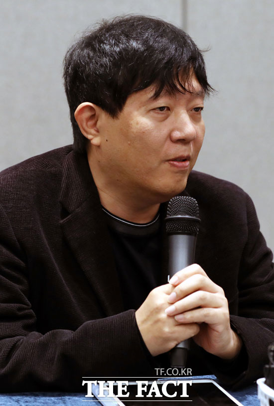 이재웅 쏘카 대표는 검찰이 차량 호출 서비스 '타다'를 불법으로 판단하고 자신과 '타다' 운영사인 VCNC 박재욱 대표를 불구속 기소한 것을 페이스북 게시물을 통해 우회적으로 비판했다. /뉴시스