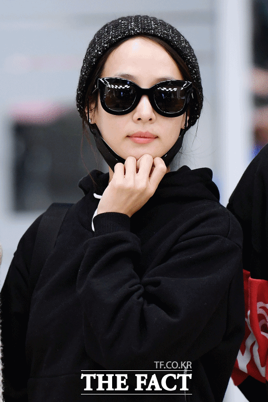 배우 조여정이 편안하면서도 독특한 패션으로 눈길을 끌었다. /이선화 기자