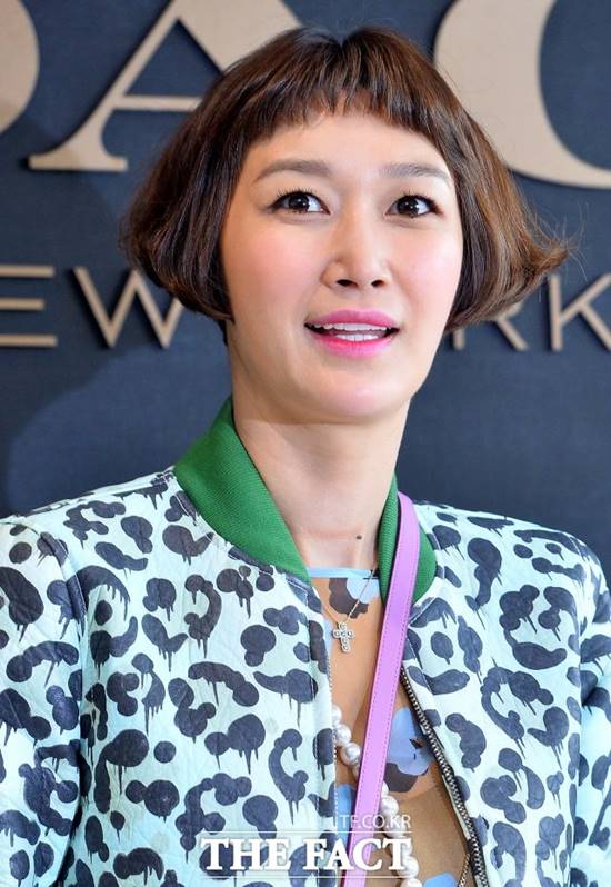 배우 겸 방송인 변정수가 손 소독제를 판매해 논란에 휩싸인 가운데 입장글을 통해 "질타도 칭찬도 다 새겨듣겠다"고 밝혔다. /더팩트DB