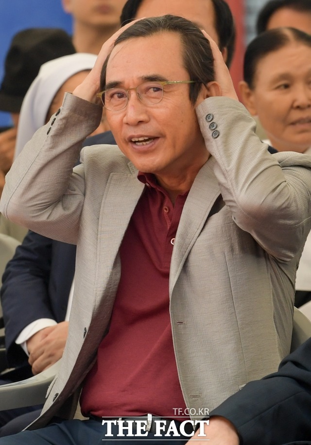 유시민 노무현재단 이사장은 25일 유튜브 채널 '유시민의 알릴레오' 생방송에서 권영진 대구시장과 이철우 경북지사를 향해 "총선을 앞두고 대구·경북 시민들의 문재인 정부에 대한 신뢰를 떨어뜨릴 수 있지 않겠나. 별로 열심히 막을 생각이 없지 않나 하는 의심까지 든다"고 말해 편가르기 논란을 불렀다. /김세정 기자