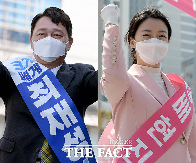 최재성 더불어민주당 후보(왼쪽)와 배현진 미래통합당 후보는 지난 2018년 재보궐선거에서 맞섰다가 이번 총선에서 '리턴 매치'를 벌인다. 두 후보가 지난 3일 서울 송파구 잠실새내역과 헬리오시티 인근에서 지지를 호소하고 있다. /이선화 기자