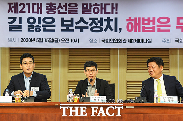 진 전 교수는 "'그들(민주당)이 새로운 보수다. 주 전장을 뺐겼다. 어떻게 할 것인가 질문을 던진 것 뿐"이라고 이날 발언 내용을 설명했다. /배정한 기자