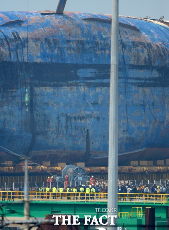 임근조 전 해경 상황담당관 측 변호인은 "(참사 당일) 오전 9시 7분경 보고를 했고, 과장들이 상황실로 와서 처리를 했기 때문에 9시 10분 이후에 피고인의 구체적인 임무가 있었나 묻고 싶다"며 공소사실 특정에 문제를 제기했다. /임세준 기자