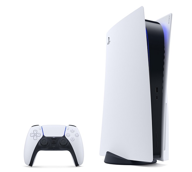 12일 처음 공개된 플레이스테이션5(PS5) 스탠더드 모델. 디스크 드라이브가 없는 디지털 모델과 달리 울트라 HD 블루레이 디스크 드라이브가 장착된 점이 특징이다. /SIEK 제공